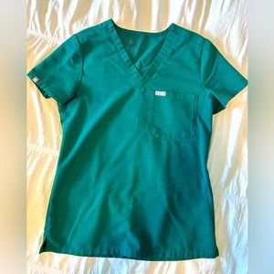 Figs Hunter green scrub set.